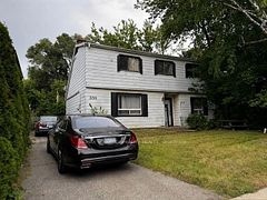 330 Horsham Avenue, Toronto, ON M2R 1G6