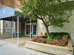 49 Mccaul Street 461, Toronto, ON M5T 2W7