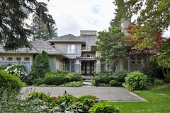 23 Country Lane, Toronto, ON M2L 1E1