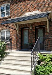 6 Deloraine Avenue Main floor, Toronto, ON M5M 2A7