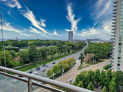 628 Fleet Street 1015, Toronto, ON M5V 1A8