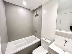 8 Hillsdale Avenue E 924, Toronto, ON M4S 0B2
