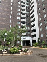 1900 Sheppard Avenue E 1207, Toronto, ON M2J 4T4
