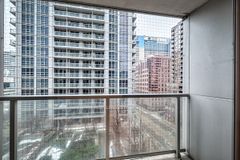 763 Bay Street 708, Toronto, ON M5G 2R3