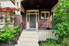 12 Foxbar Road 2, Toronto, ON M4V 2G6