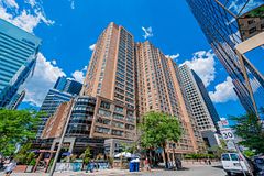 633 Bay Street 502, Toronto, ON M5G 2G4