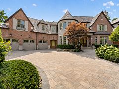 21 Don Ridge Drive, Toronto, ON M2P 1H3