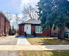 99 Park Home Avenue, Toronto, ON M2N 1W7