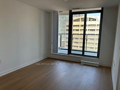 11 Wellesley Street W 602, Toronto, ON M4Y 0G4