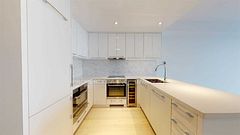 488 University Avenue 5012, Toronto, ON M5G 0C1