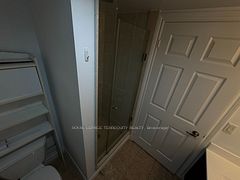 761 Bay Street 909, Toronto, ON M5G 2R2