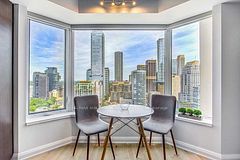 155 Yorkville Avenue 2307, Toronto, ON M5R 1C4