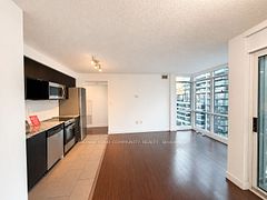 15 Fort York Boulevard 1103, Toronto, ON M5V 3Y4