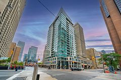 1121 Bay Street 805, Toronto, ON M5S 3L9