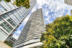 2221 Yonge Street 2709, Toronto, ON M4S 2B8