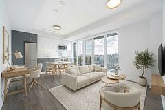 2525 Bathurst Street 1111, Toronto, ON M6B 2Y9