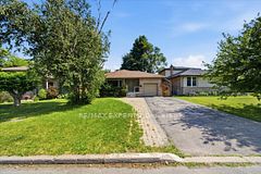 51 Clifton Avenue, Toronto, ON M3H 4K9