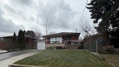 46 Hove Street Lower Level, Toronto, ON M3H 4Y9