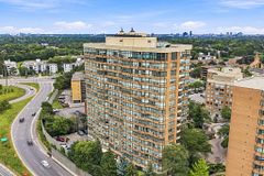 268 Ridley Boulevard 1016, Toronto, ON M5M 4N3