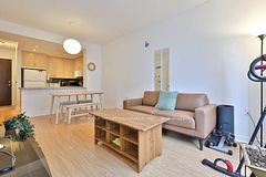 85 Bloor Street E 1608, Toronto, ON M4W 3Y1