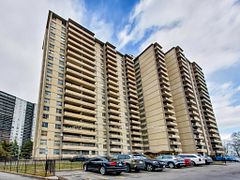 65 Thorncliffe Park Drive 1411, Toronto, ON M4H 1L2