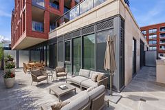 25 Frederick Todd Way 213, Toronto, ON M4G 0C9