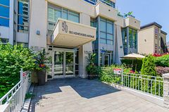 150 Homewood Avenue L206, Toronto, ON M4Y 2J6