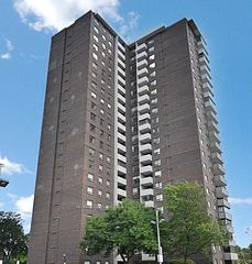10 Muirhead Road 806, Toronto, ON M2J 4P9