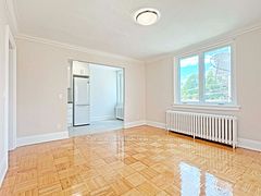 396 Avenue Road 318, Toronto, ON M4V 2H5