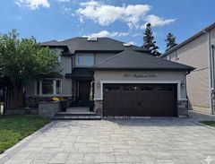 331 Maplehurst Avenue, Toronto, ON M2N 3C7
