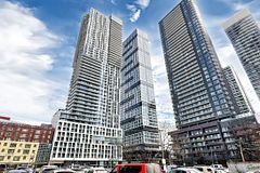 251 Jarvis Street 2714, Toronto, ON M5B 0C3
