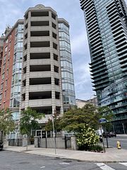 20 Collier Street 407, Toronto, ON M4W 3Y4