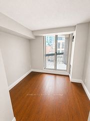 633 Bay Street 301, Toronto, ON M5G 2G4