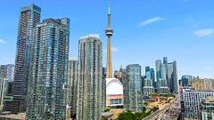 11 Brunel Court 5509, Toronto, ON M5V 3Y3