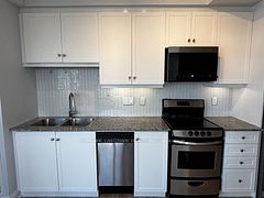68 Canterbury Placeway 1809, Toronto, ON M2N 0H8