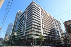 111 Elizabeth Street 929, Toronto, ON M5G 1P7