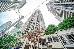 763 Bay Street 1215, Toronto, ON M5G 2R3