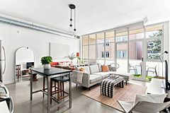 52 Sumach Street 207, Toronto, ON M5A 3J7