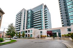 35 Brian Peck Crescent 214, Toronto, ON M4G 0A5