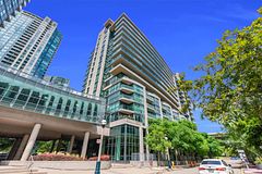 209 Fort York Boulevard 1357, Toronto, ON M5V 4A1