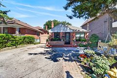 84 Ranee Avenue, Toronto, ON M6A 1N2
