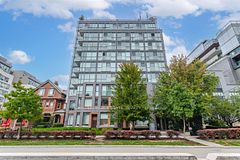 508 Wellington Street W 203, Toronto, ON M5V 1E3