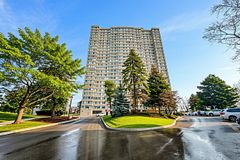133 Torresdale Avenue 902, Toronto, ON M2R 3T2