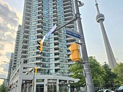 228 Queens Quay W 506, Toronto, ON M5J 2X1