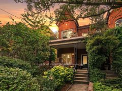 170 Margueretta Street, Toronto, ON M6H 3S3