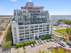 637 Lake Shore Boulevard W 614, Toronto, ON M5V 3J6