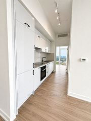 5 Quarrington Lane 3405, Toronto, ON M3C 0S5