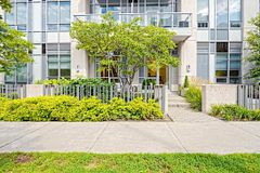120 Harrison Garden Boulevard 130, Toronto, ON M2N 0H1