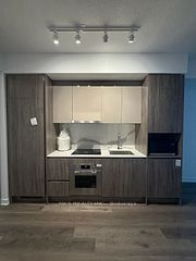 180 Front Street E 2208, Toronto, ON M5A 0A9