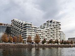 118 Merchants' Wharf 513, Toronto, ON M5A 0L3